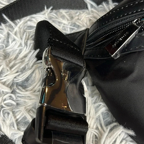 New! Michael Kors crossbody bag - Picture 2 of 10